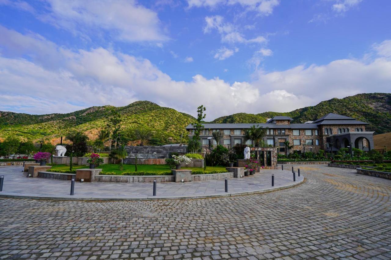 Pushkara Resort And Spa Exterior photo