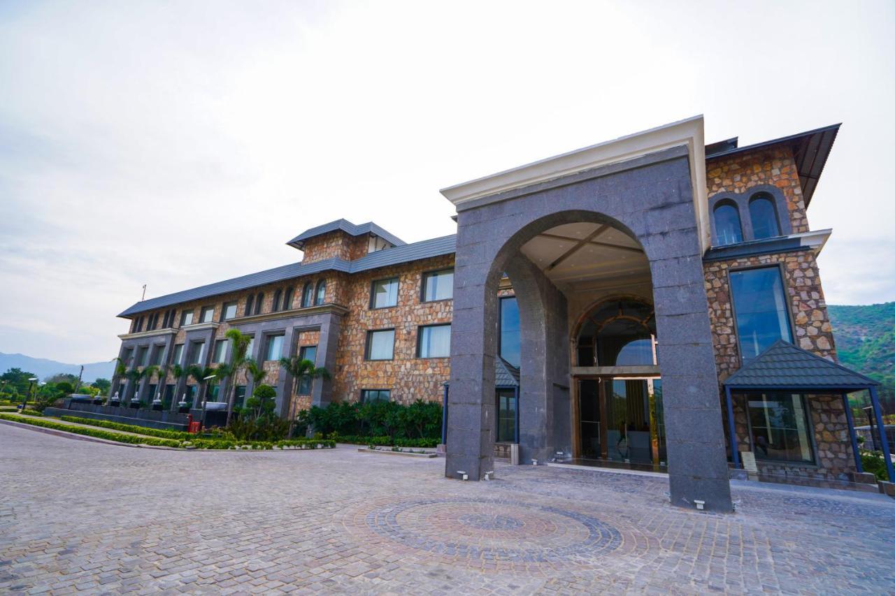 Pushkara Resort And Spa Exterior photo