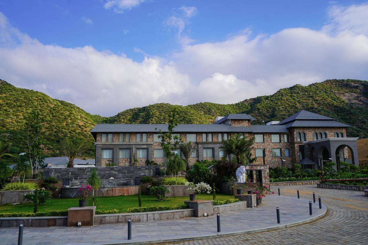 Pushkara Resort And Spa Exterior photo